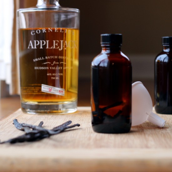 Homemade vanilla extract from scratch